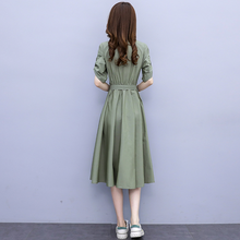 Last inn bildet i Galleri-visningsprogrammet, Slank kjole i midjen