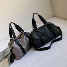 Last inn bildet i Galleri-visningsprogrammet, Koffert med stor kapasitet