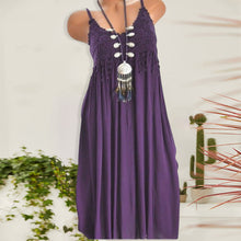 Last inn bildet i Galleri-visningsprogrammet, Ensfarget strand-kjole med blonder