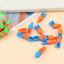 Last inn bildet i Galleri-visningsprogrammet, Klikk og koble-spor Fidget-Leke med 24 koblinger i tilfeldig farge