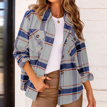 Last inn bildet i Galleri-visningsprogrammet, Rutete skjortejakke