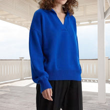 Last inn bildet i Galleri-visningsprogrammet, Strikket genser med krage