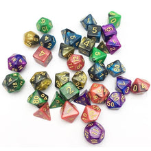 Last inn bildet i Galleri-visningsprogrammet, To-farges blanding av multisidig terningssett