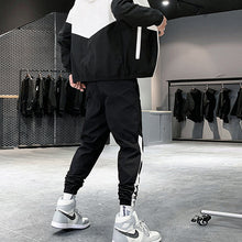 Last inn bildet i Galleri-visningsprogrammet, Mote uformell menns sportsdrakt