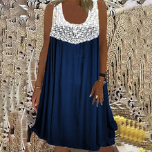 Last inn bildet i Galleri-visningsprogrammet, Plissert kjole med rund hals