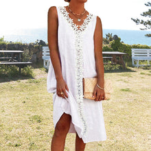 Last inn bildet i Galleri-visningsprogrammet, Ermeløs blondekjole