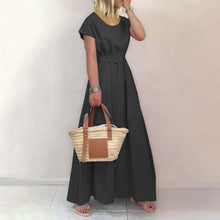 Last inn bildet i Galleri-visningsprogrammet, Ensfarget kjole med rund hals