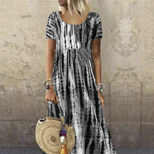 Last inn bildet i Galleri-visningsprogrammet, Kjole med batikk trykk