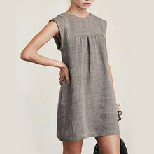 Last inn bildet i Galleri-visningsprogrammet, Ermeløs kjole i ensfarget bomullslin