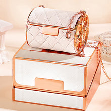 Last inn bildet i Galleri-visningsprogrammet, Fløyelsmatt leppestiftsett med Glamour-kjedepose