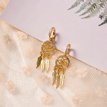 Last inn bildet i Galleri-visningsprogrammet, Dreamcatcher Crystal Charm øredobber