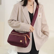 Last inn bildet i Galleri-visningsprogrammet, Nylon Dumpling Shoulder Bag