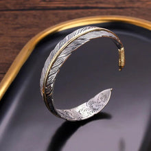 Last inn bildet i Galleri-visningsprogrammet, Vintage Feather Bracelet