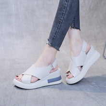 Last inn bildet i Galleri-visningsprogrammet, Dametøfler og sandaler med åpen tå, fiskemunn