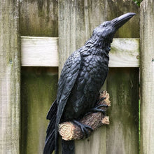 Last inn bildet i Galleri-visningsprogrammet, Raven Resin Wall Decoration