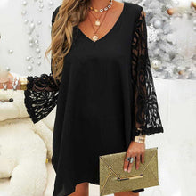 Last inn bildet i Galleri-visningsprogrammet, Sort kjole med blonder