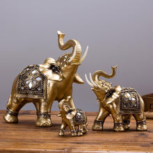 Last inn bildet i Galleri-visningsprogrammet, Statue Av Gylden Elefant