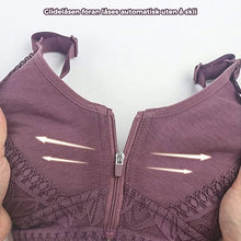 Last inn bildet i Galleri-visningsprogrammet, Dameglidelås foran pluss størrelse BH