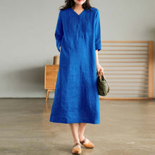 Last inn bildet i Galleri-visningsprogrammet, Ensfarget halvermet kjole med V-hals