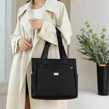 Last inn bildet i Galleri-visningsprogrammet, Lett vanntett nylon skulderveske