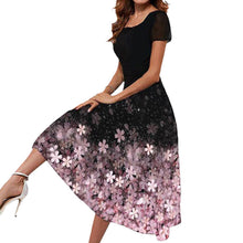 Last inn bildet i Galleri-visningsprogrammet, Trykt kjole med firkantet hals