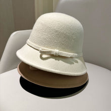 Last inn bildet i Galleri-visningsprogrammet, Fiskerlue i ull i tweed