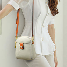 Last inn bildet i Galleri-visningsprogrammet, Liten firkantet veske med enkelt skulderstropp og kontrastfarger