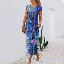 Last inn bildet i Galleri-visningsprogrammet, Kortermet trykt kjole med rund hals og lommer