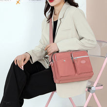 Last inn bildet i Galleri-visningsprogrammet, Lett skulderveske med flere lommer