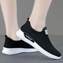 Last inn bildet i Galleri-visningsprogrammet, Pustende sko av fiskeskala