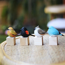 Last inn bildet i Galleri-visningsprogrammet, Fat Chirp Bird Wood Carving Ornament