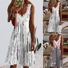 Last inn bildet i Galleri-visningsprogrammet, Ermeløs kjole med blonder og V-hals