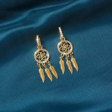Last inn bildet i Galleri-visningsprogrammet, Dreamcatcher Crystal Charm øredobber
