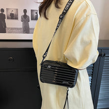 Last inn bildet i Galleri-visningsprogrammet, Mini koffertveske