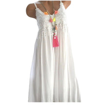 Last inn bildet i Galleri-visningsprogrammet, Ensfarget strand-kjole med blonder