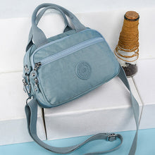 Last inn bildet i Galleri-visningsprogrammet, Funksjonell håndveske i ensfarget flerrom