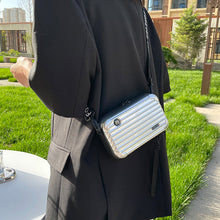 Last inn bildet i Galleri-visningsprogrammet, Mini koffertveske