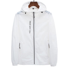 Last inn bildet i Galleri-visningsprogrammet, Sol-beskyttelses frakk