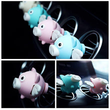 Last inn bildet i Galleri-visningsprogrammet, Flying Pig Car Vent Perfume