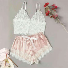 Last inn bildet i Galleri-visningsprogrammet, Cami pyjamassett med blonder