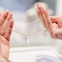 Last inn bildet i Galleri-visningsprogrammet, Side ved side matchende halskjede med magnet