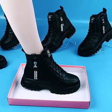 Last inn bildet i Galleri-visningsprogrammet, Høytopp for kvinner, varme Martin-støvler i skinn