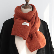 Last inn bildet i Galleri-visningsprogrammet, Warm all-match knitted scarf