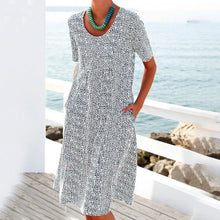 Last inn bildet i Galleri-visningsprogrammet, Midi-kjole med rund hals