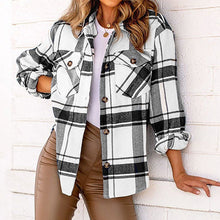 Last inn bildet i Galleri-visningsprogrammet, Rutete skjortejakke