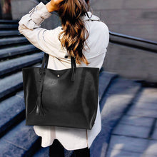 Last inn bildet i Galleri-visningsprogrammet, Duskveske med stor kapasitet