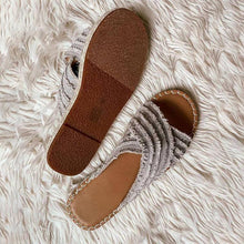 Last inn bildet i Galleri-visningsprogrammet, HJEMSOLâąFlate halmkryssfiskersko