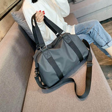 Last inn bildet i Galleri-visningsprogrammet, Koffert med stor kapasitet