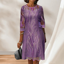 Last inn bildet i Galleri-visningsprogrammet, Blondekjole med rund hals