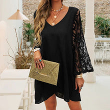 Last inn bildet i Galleri-visningsprogrammet, Sort kjole med blonder